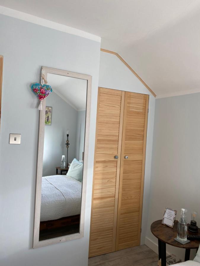 Cosy Double Room In A Seaside Cottage Crafthole Exteriör bild